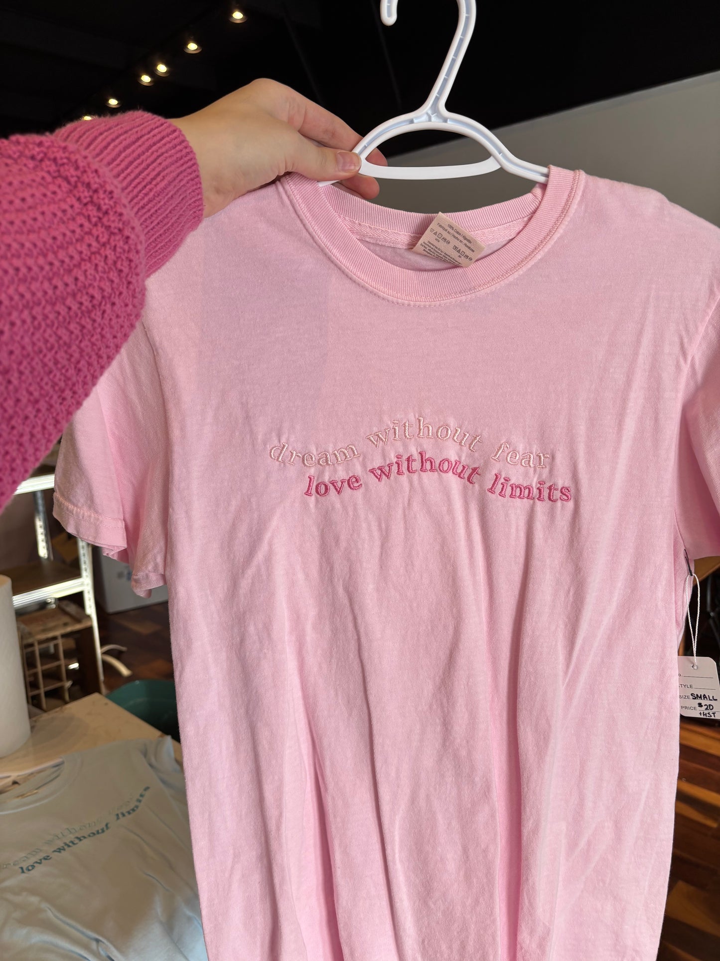 Dream without fear Tee Pink (Small)